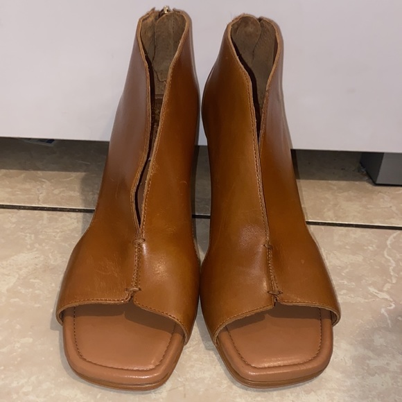 Vince Camuto Womens Jesilia Square Open-Toe Booties Size 8 - Picture 2 of 8